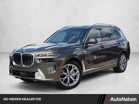 Certified 2026 BMW X7 xDrive40i AWD/4WD image 1