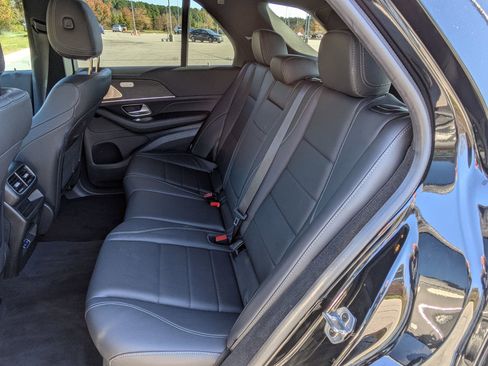 Used 2024 Mercedes-Benz GLE 350 4MATIC image 25