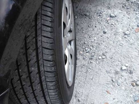 Used 2023 Toyota Corolla LE image 6