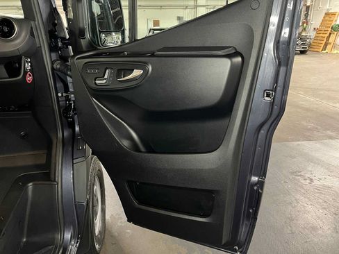 Used 2026 Mercedes-Benz Sprinter 2500 image 10