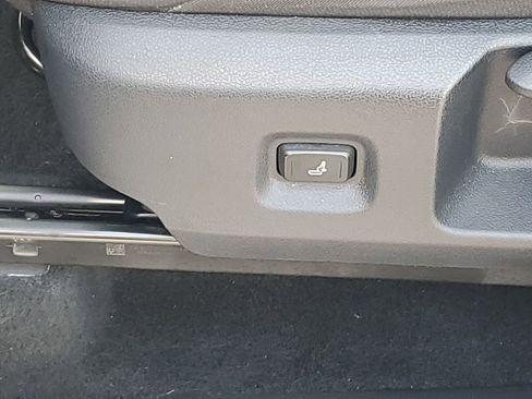 Certified 2024 Toyota Tacoma SR5 image 29