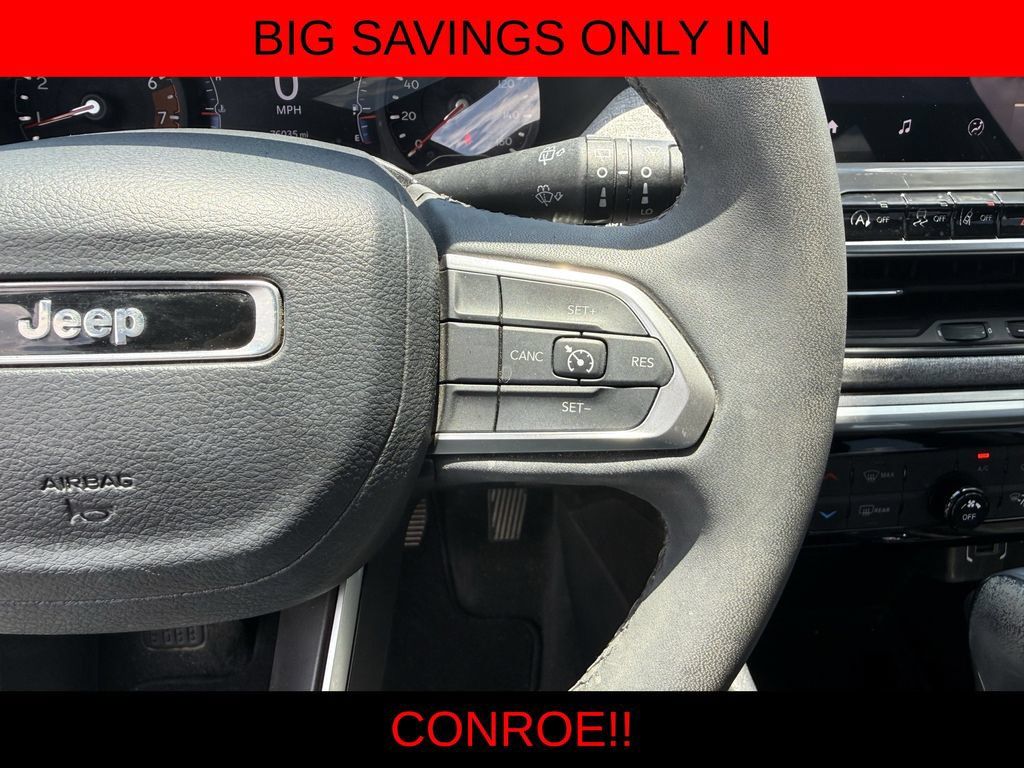 Used 2023 Jeep Compass Latitude AWD/4WD image 15
