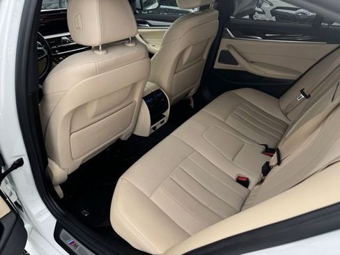 Used 2021 BMW 540i xDrive w/ M Sport Package image 21