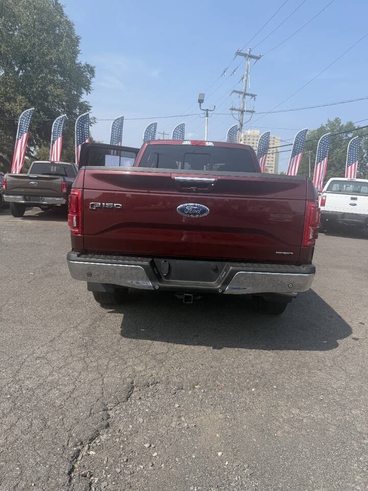 Used 2015 Ford F150 Lariat w/ Equipment Group 502A Luxury AWD/4WD image 22
