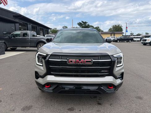 Used 2026 GMC Terrain AT4 w/ LPO, Floor Liner Package AWD/4WD image 2