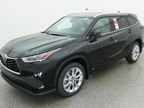 New 2026 Toyota Highlander Limited AWD/4WD image 1