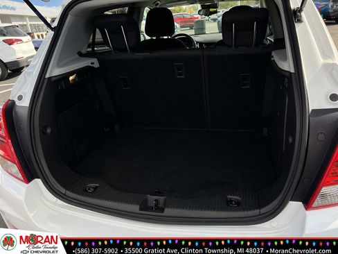 Certified 2022 Chevrolet Trax LS w/ Tint and Cruise Package image 12