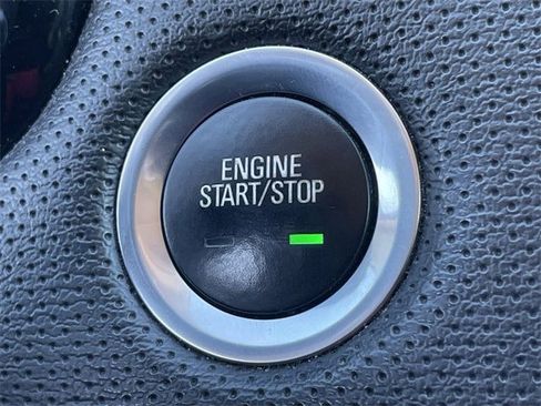 Used 2018 Cadillac XT5 Luxury w/ Driver Awareness Package image 23