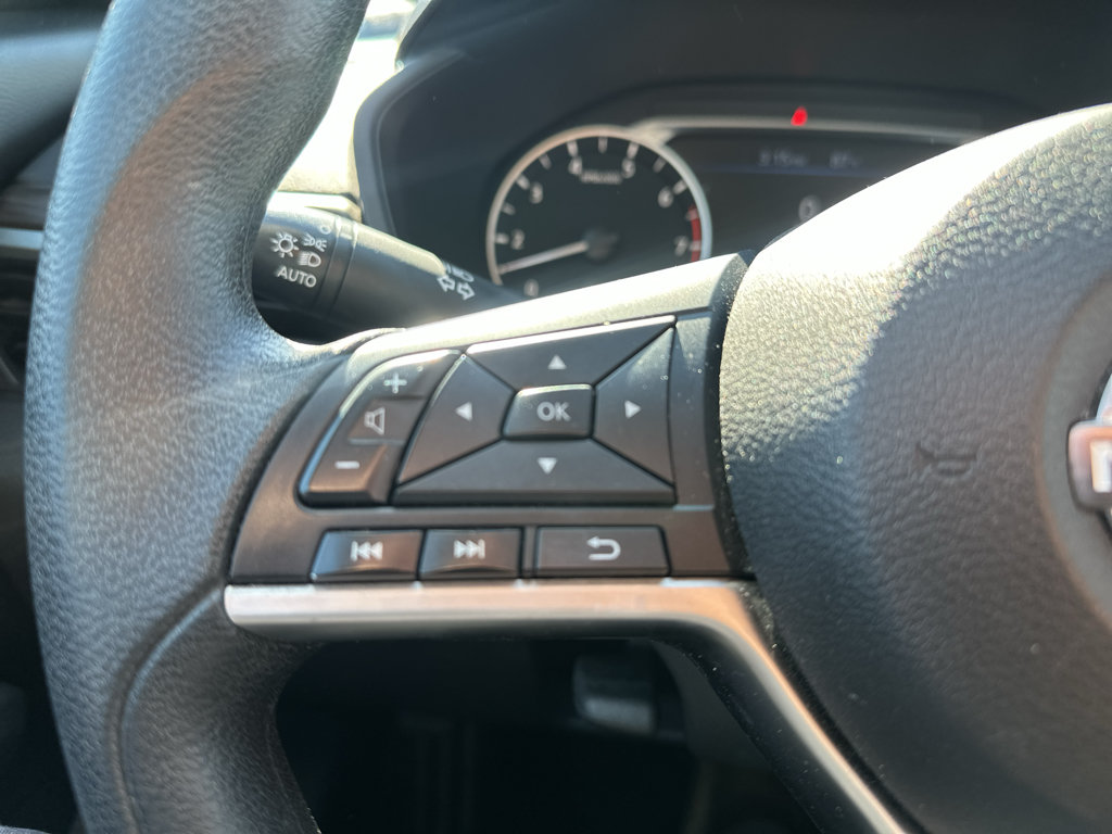 Used 2024 Nissan Altima 2.5 SV FWD image 22