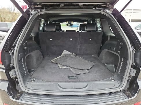 Used 2020 Jeep Grand Cherokee Altitude image 32