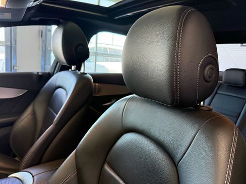 Used 2019 Mercedes-Benz C 300 4MATIC Sedan image 10