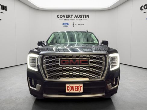 Used 2021 GMC Yukon XL Denali w/ LPO, Illumination Package image 8