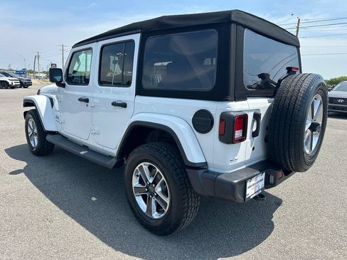 Used 2019 Jeep Wrangler Unlimited Sahara AWD/4WD image 7