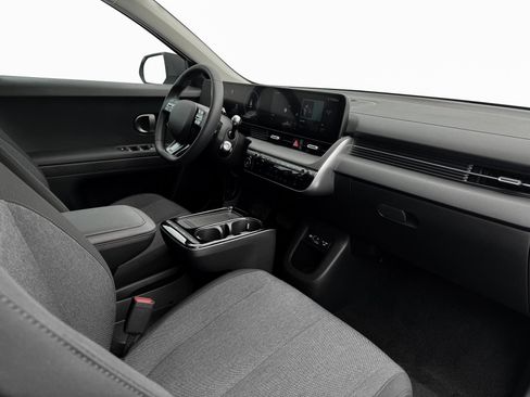 New 2025 Hyundai Ioniq 5 SE image 15