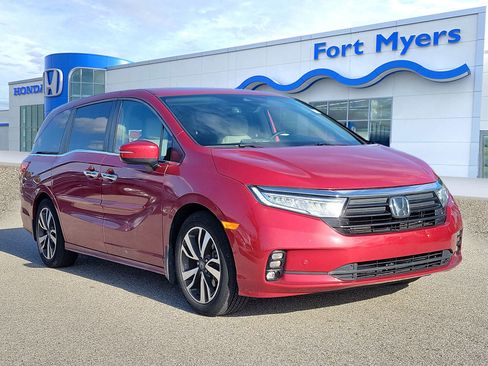 Used 2022 Honda Odyssey Touring image 1
