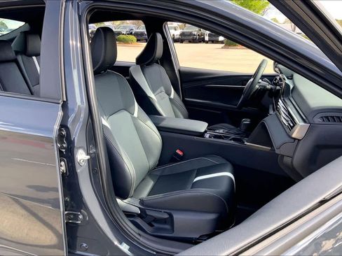 Used 2025 Toyota Camry SE w/ Multimedia Upgrade Package image 9