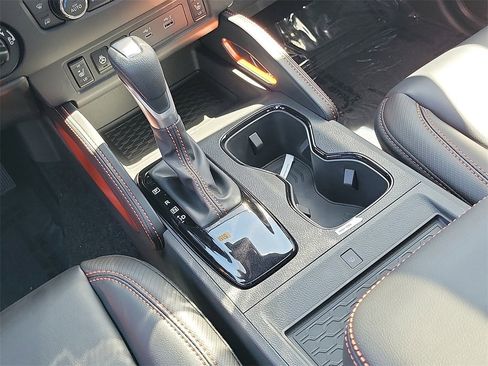 New 2025 Nissan Frontier PRO-4X w/ Pro Premium Package image 10