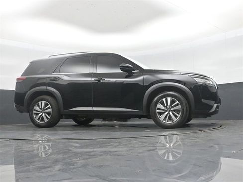 Used 2023 Nissan Pathfinder SL image 43