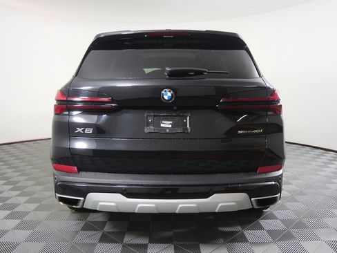 Used 2024 BMW X5 sDrive40i w/ Premium Package RWD image 4