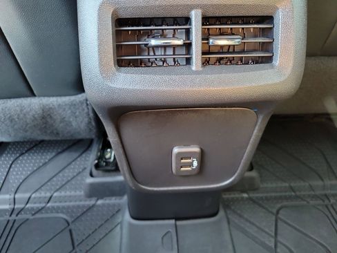 Certified 2023 Chevrolet Equinox RS w/ LPO, Floor Liner Package image 28