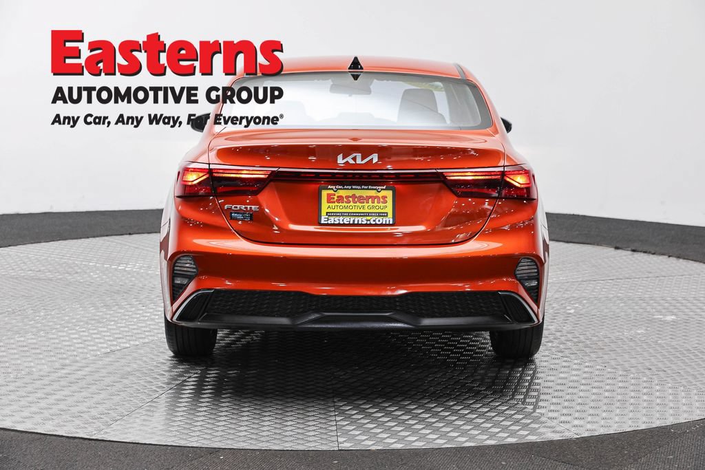 Used 2023 Kia Forte LXS w/ LXS Technology Package FWD image 6
