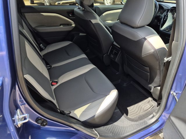 Used 2025 Subaru Forester Limited AWD/4WD image 20