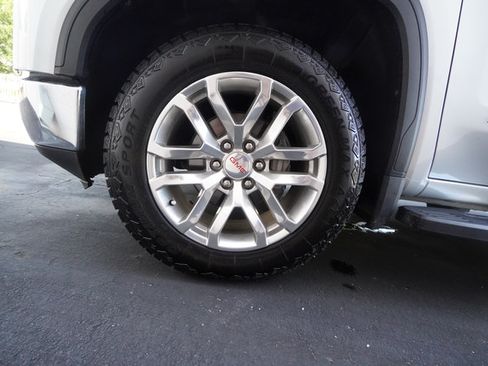 Used 2022 GMC Sierra 1500 SLT w/ SLT Premium Plus Package AWD/4WD image 37