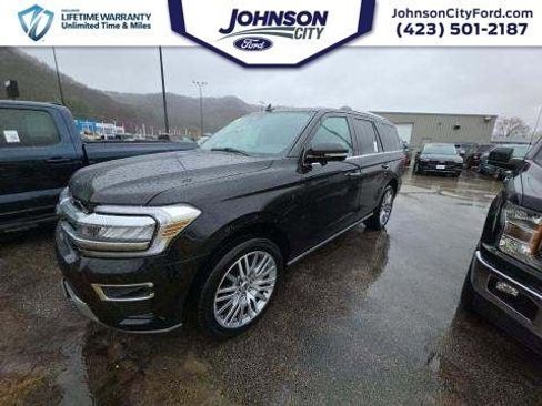 Used 2023 Ford Expedition Limited image 1