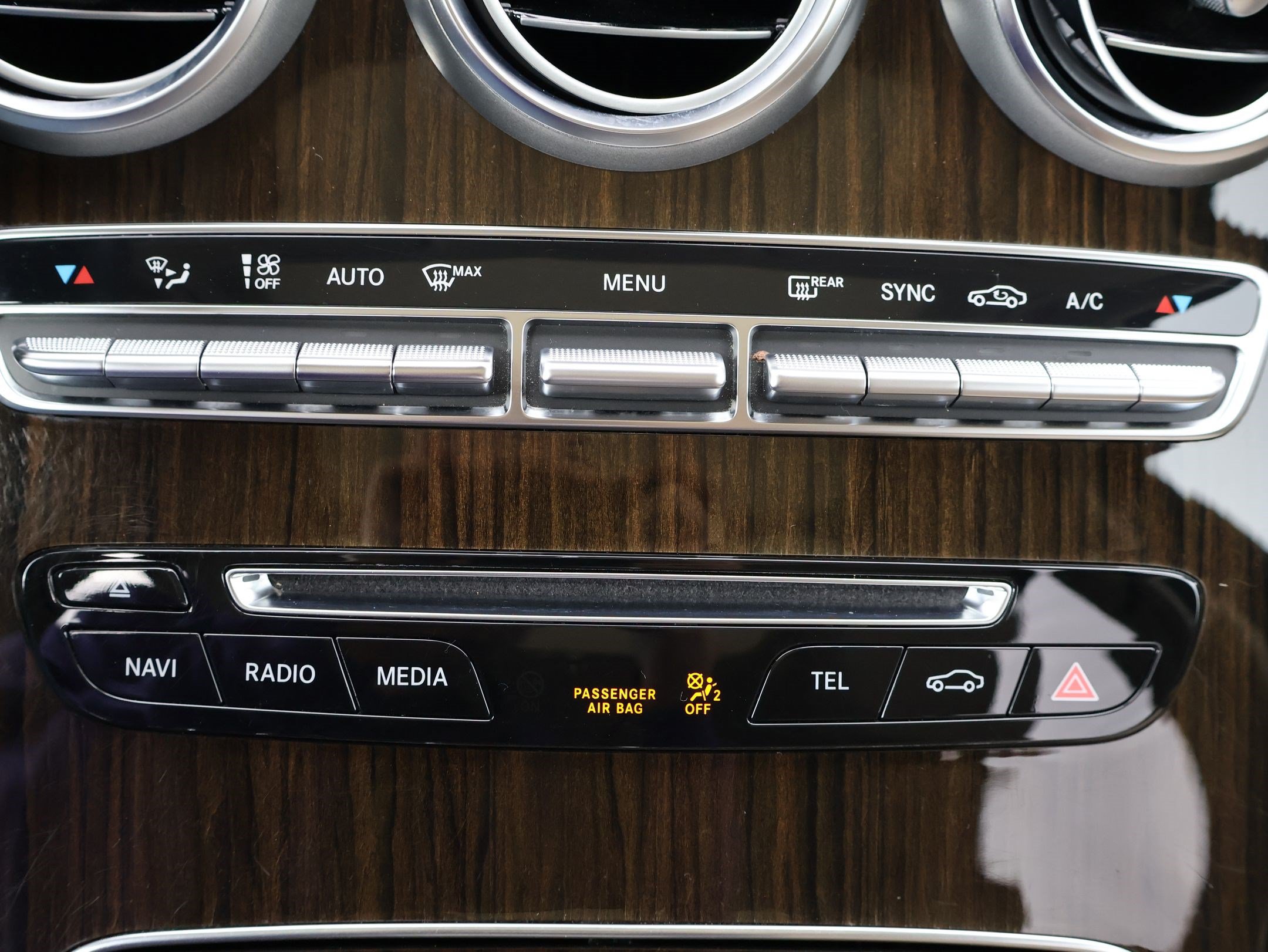 Used 2019 Mercedes-Benz GLC 300 4MATIC image 25