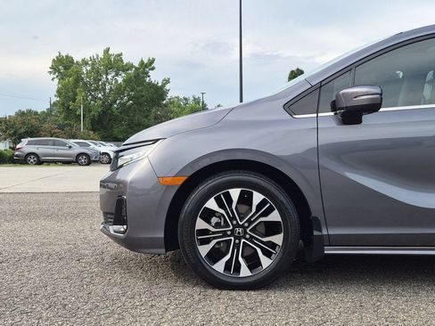 Used 2025 Honda Odyssey Elite image 35