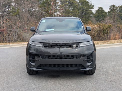 New 2026 Land Rover Range Rover Sport Dynamic SE image 2