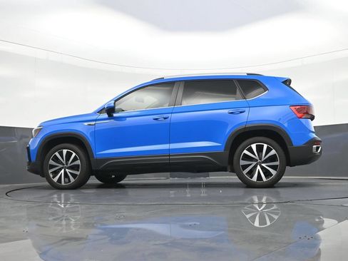 Used 2022 Volkswagen Taos SE FWD image 23