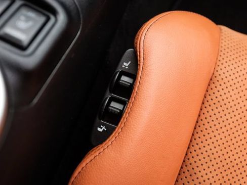 Used 2016 Nissan 370Z Touring RWD image 69