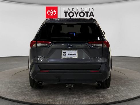 Used 2024 Toyota RAV4 LE AWD/4WD image 7