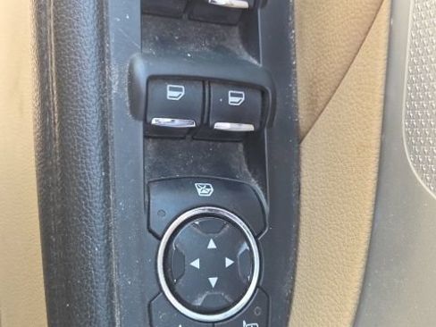 Used 2016 Ford Explorer XLT w/ Equipment Group 202A AWD/4WD image 23