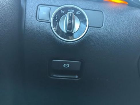 Used 2017 Mercedes-Benz GLS 550 4MATIC image 31