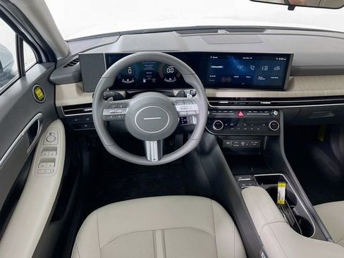 New 2025 Hyundai Sonata SEL image 17