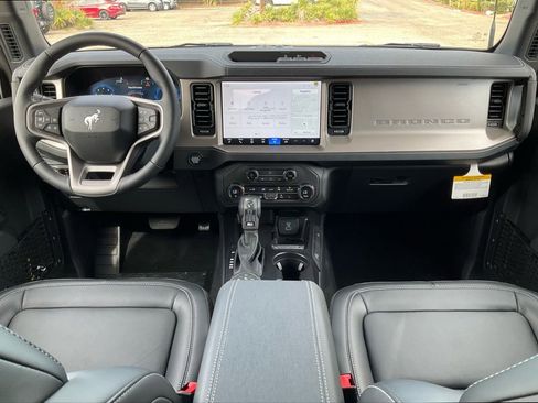 New 2025 Ford Bronco Outer Banks image 42