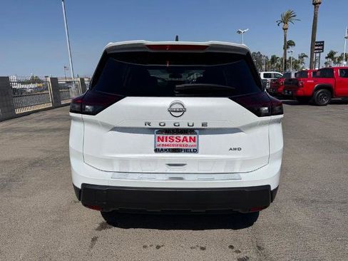 New 2026 Nissan Rogue SV AWD/4WD image 5