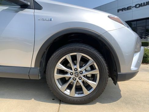 Used 2017 Toyota RAV4 Limited AWD/4WD image 13