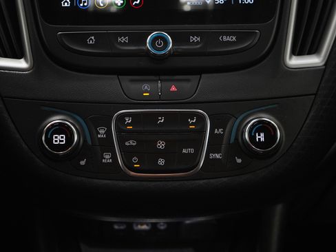 Used 2024 Chevrolet Malibu LT FWD image 17