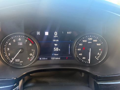 Used 2021 Cadillac XT6 Premium Luxury image 10