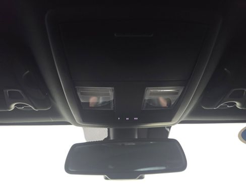 Used 2022 Dodge Challenger R/T w/ Driver Convenience Group image 24