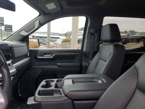 Used 2024 GMC Sierra 1500 SLT image 17