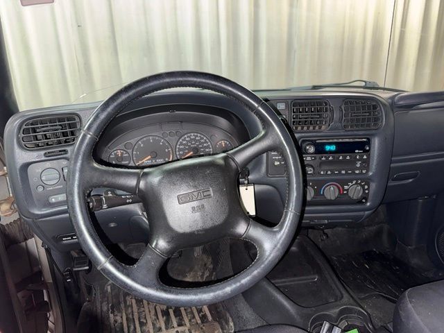 Used 2003 GMC Sonoma SLS w/ SLS Preferred Equipment Group AWD/4WD image 18
