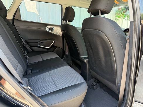 Used 2020 Kia Soul LX FWD image 9