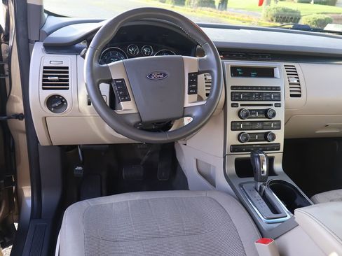 Used 2012 Ford Flex SE image 22