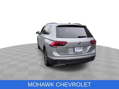 Used 2021 Volkswagen Tiguan SE FWD image 7