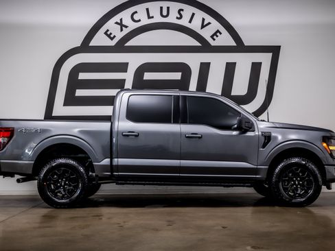 Used 2026 Ford F150 XLT w/ XLT Black Appearance Package AWD/4WD image 9