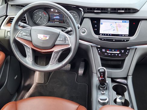 Used 2020 Cadillac XT5 Premium Luxury image 28